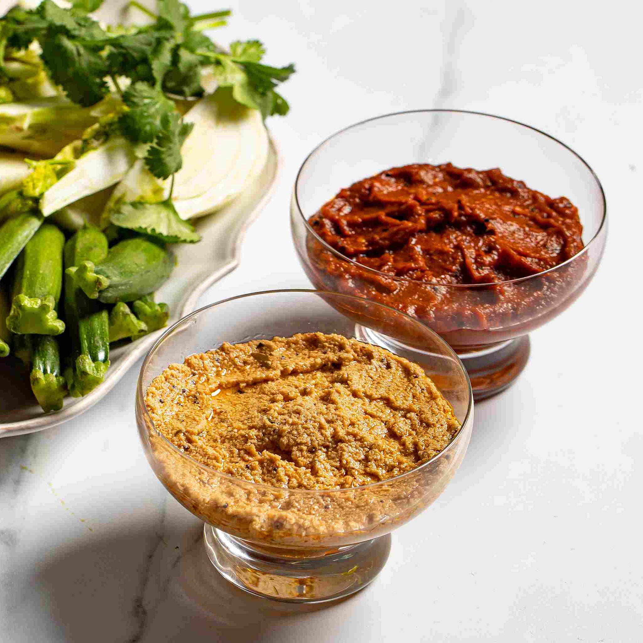 Crudites, Pappadums and Chutneys Platter